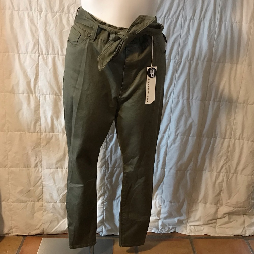 Women’s Plus Size 22 Celebrity Pink SkinnyJeans